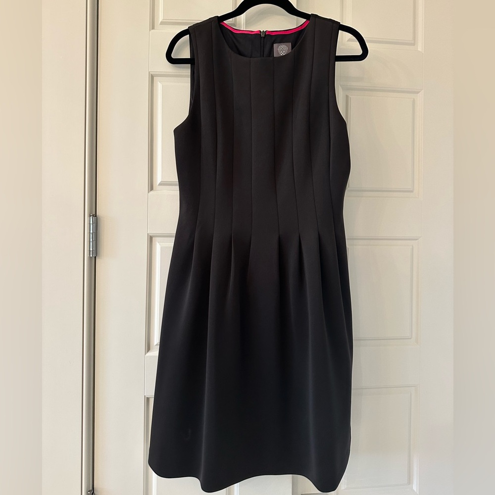 Vince Camuto Elegant Black Midi Dress